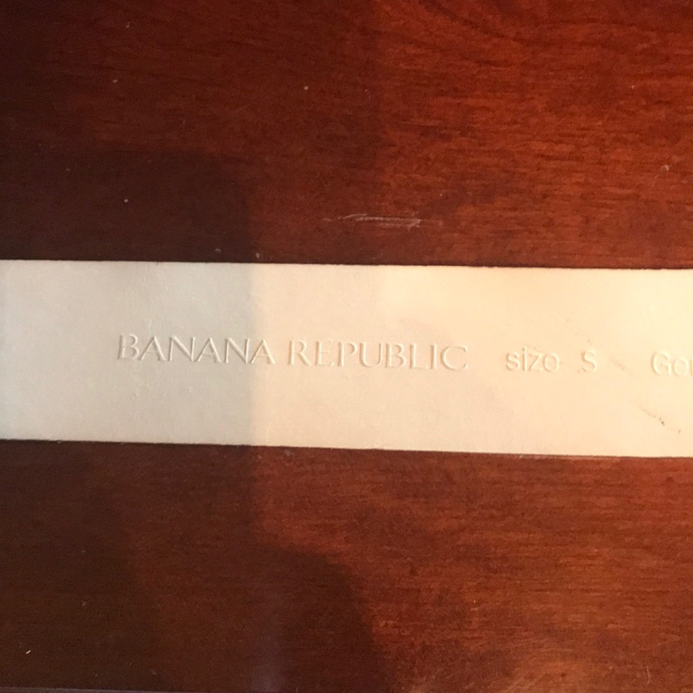 2 pcs Vince Camuto NWT Wristlet Banana Republ Belt - Picture 7 of 8